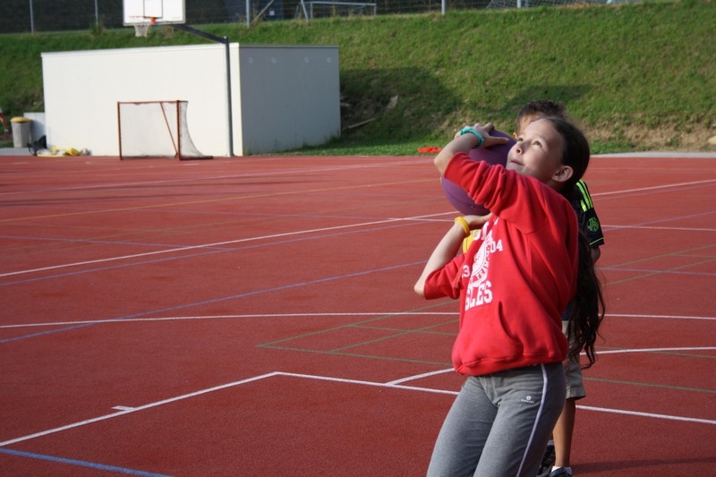 Village Camps International Summer Camp Leysin, Switzerland 2025-08-09 https://www.villagecamps.com/journals_admin/images/693-24-basketball (7).jpg